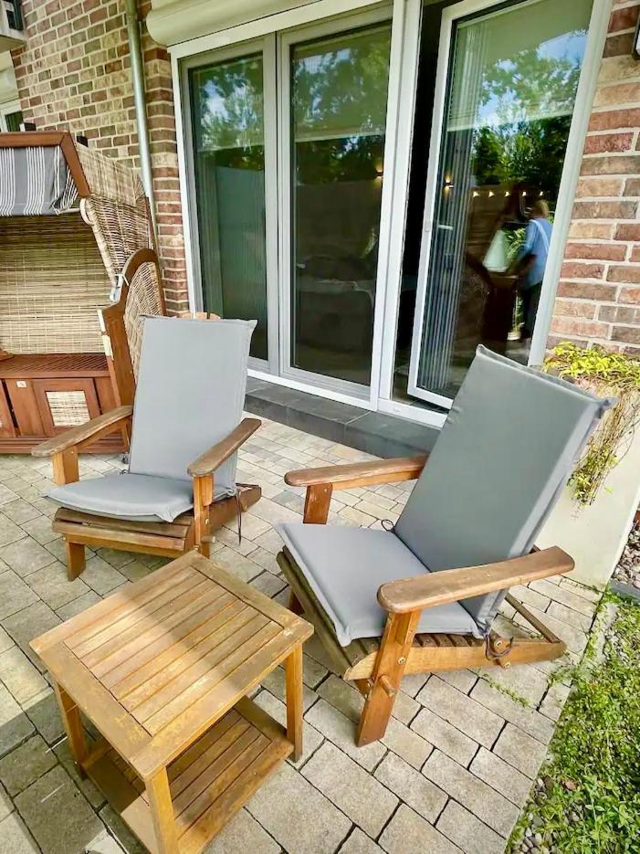 Kleine Auszeit -- Inklusive Parkplatz & Wifi, Geschirrspueler, Waschmaschine & Terrasse Mit Strandkorb -- Perfekt Fuer Urlaub & Business Scharbeutz Eksteriør billede